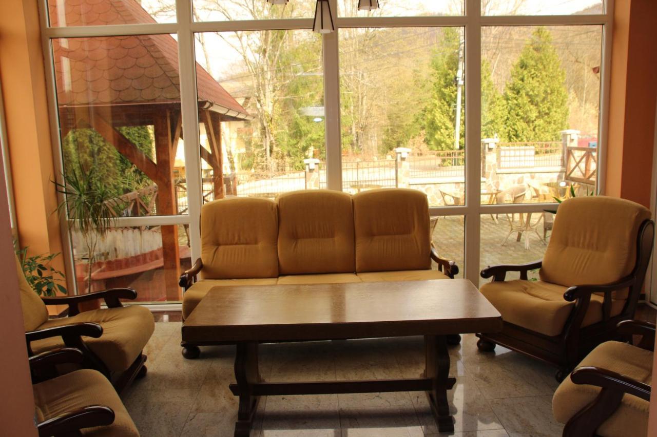 VILA URSU din SOVATA BAI&SPA -SAUNA , JACUZZI INTERIOR Exterior foto