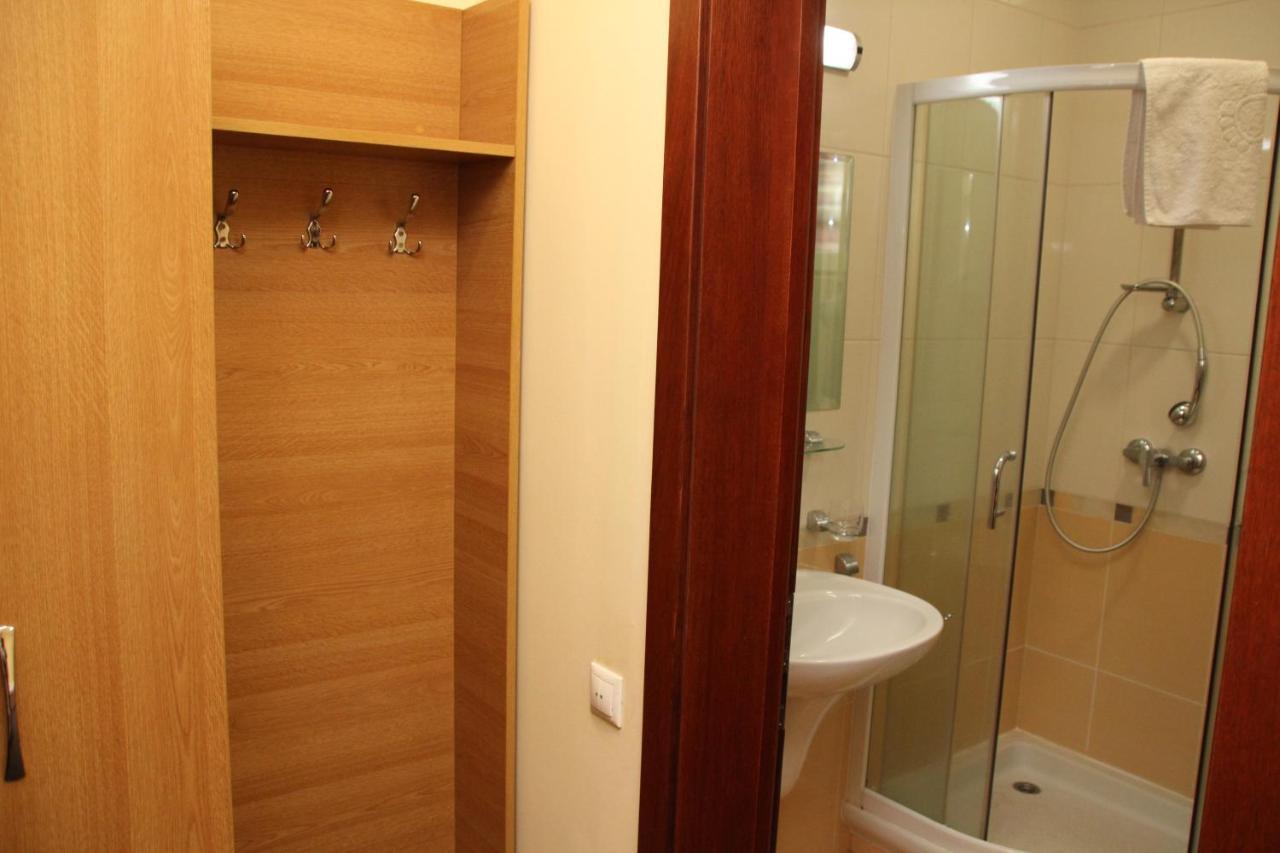 VILA URSU din SOVATA BAI&SPA -SAUNA , JACUZZI INTERIOR Exterior foto